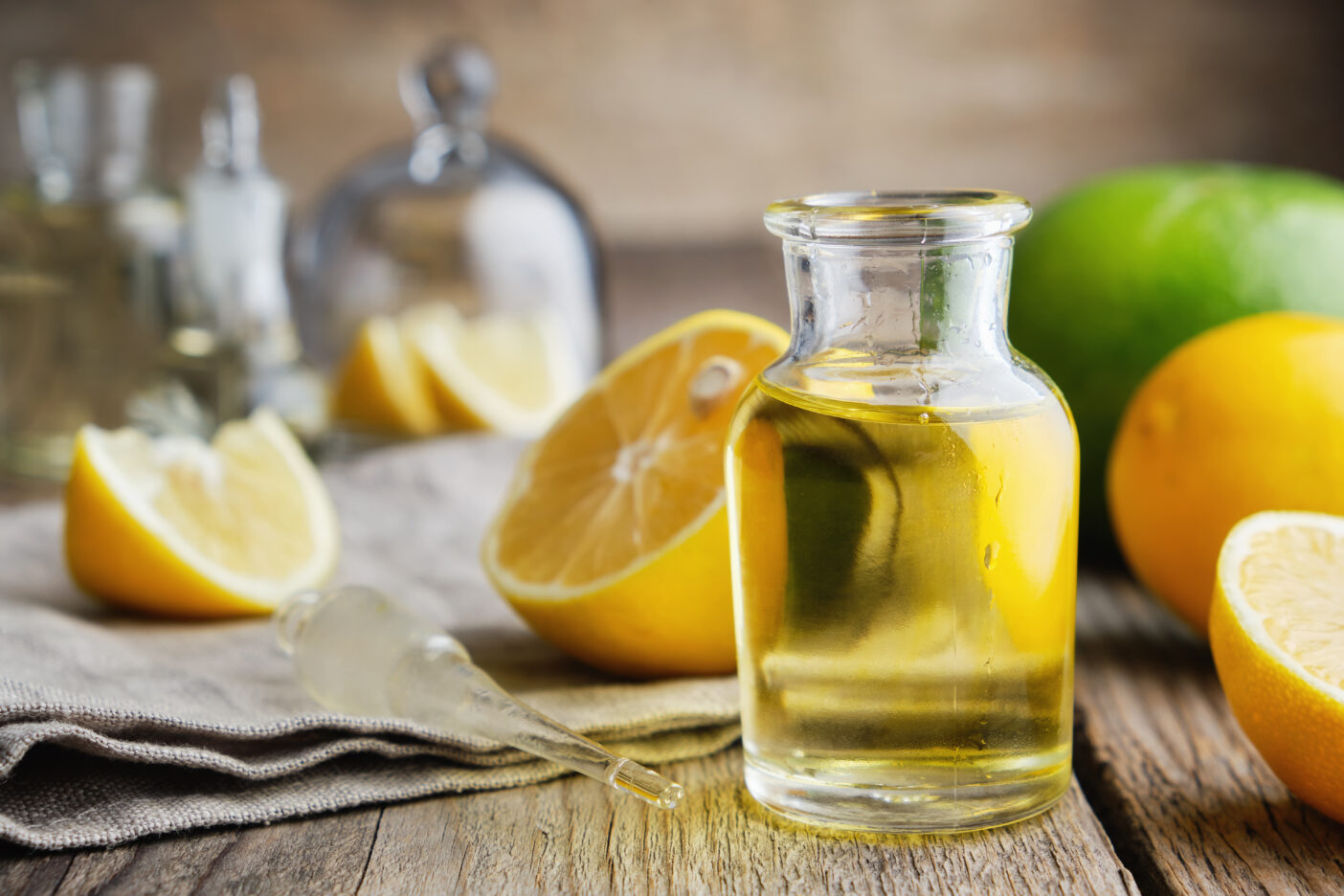 lemon oil, Citrus Limon (Lemon) Peel Oil