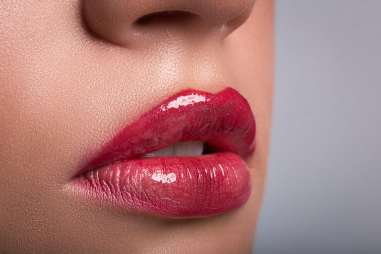 lip volume, red lips